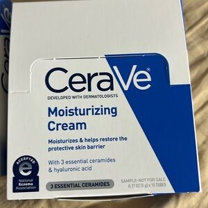 Cerave Moisturizing Cream With Hyaluronic Acid 45 tubes 0.17 fl oz